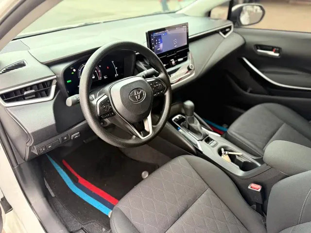 Toyota Corolla — Фото автомобиля 9