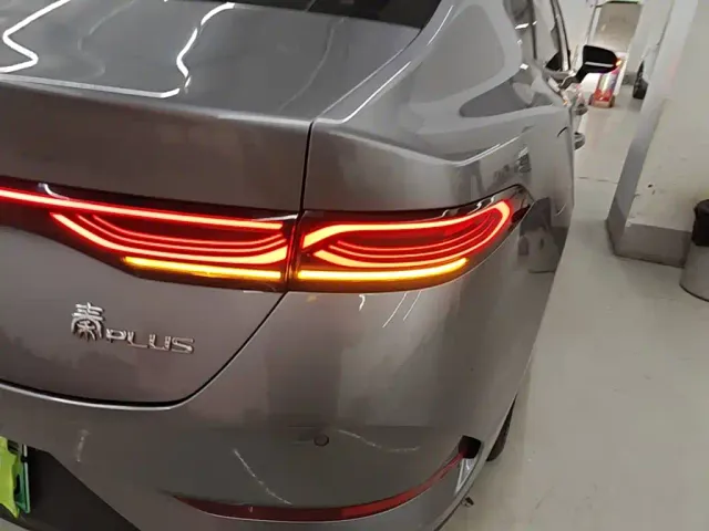 BYD Qin PLUS — Фото автомобиля 7