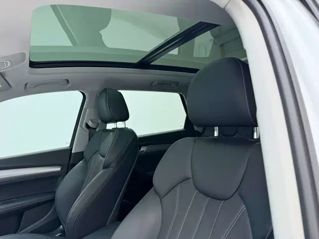 Audi Q5L — Фото автомобиля 25
