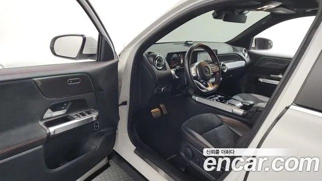 Mercedes-Benz GLB-Class — Фото автомобиля 10