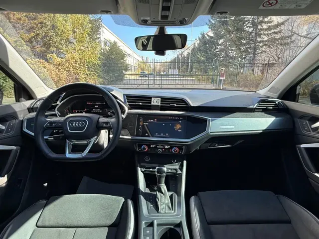 Audi Q3 — Фото автомобиля 22