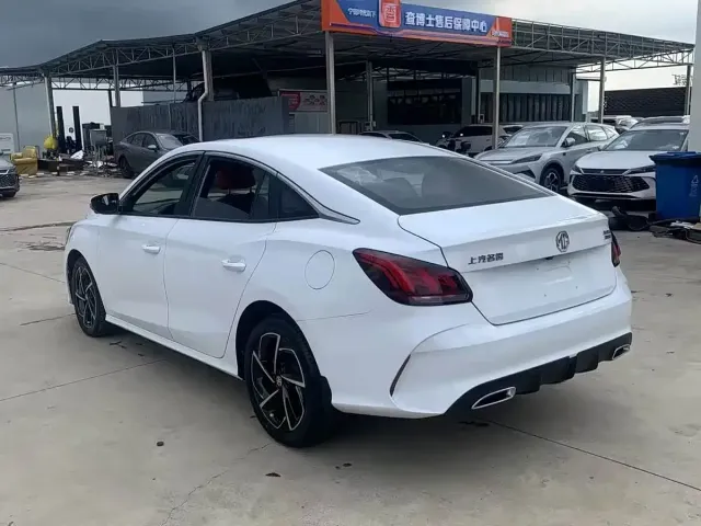 MG MG5 2021 300TGI DCT Youth Luxury Premium Edition — Фото автомобиля 16