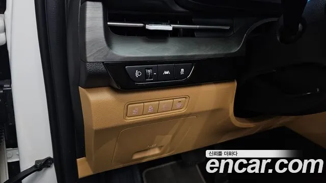 Kia Canival Carnival 4 поколение Дизель 7 мест Signature — Фото автомобиля 23