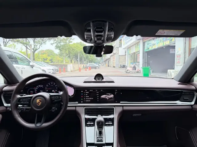 Porsche Panamera — Фото автомобиля 13