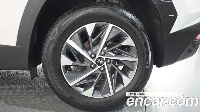 Hyundai Tucson Tucson (NX4) Бензин 1.6 турбо 2WD — Фото автомобиля 21