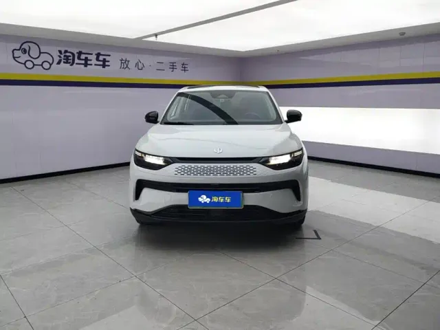 Leapmotor C11 — Фото автомобиля 2