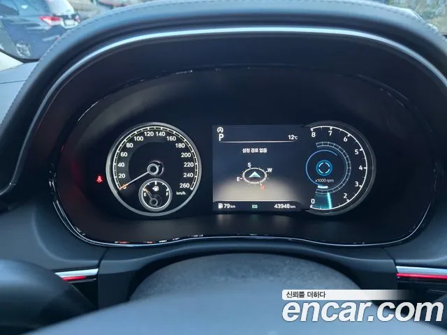 Genesis GV70 — Фото автомобиля 14