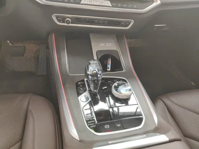 BMW X5 — Фото автомобиля 13