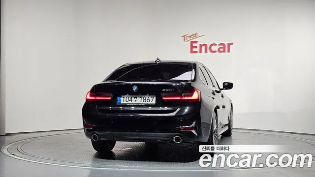 BMW 3-Series 3 серия (G20) 320i Luxury — Фото автомобиля 4