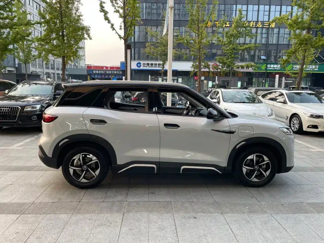 BYD Yuan UP — Фото автомобиля 10