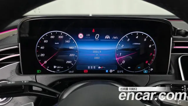 Mercedes-Benz E-Class — Фото автомобиля 8
