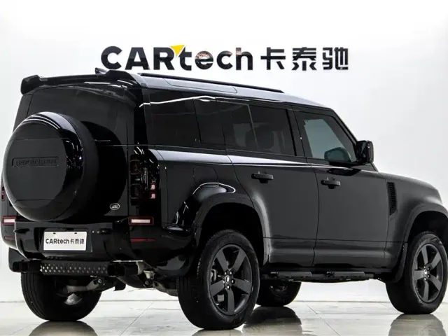 Land Rover Defender — Фото автомобиля 5