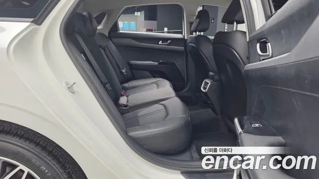 Kia K5 K5 3 поколение 2.0 LPI(Для проката) — Фото автомобиля 11