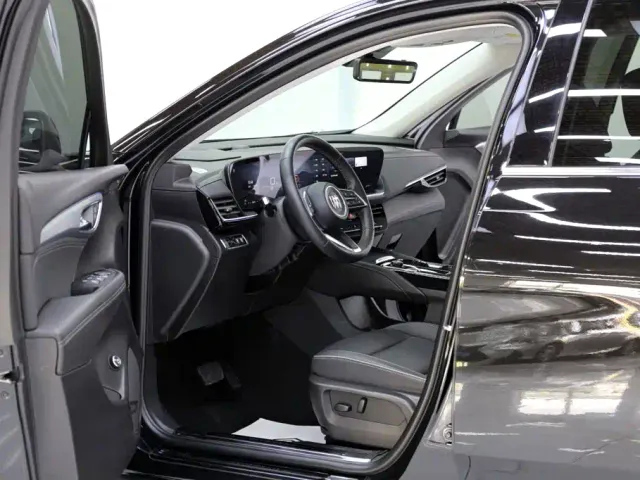 Buick Envision Plus — Фото автомобиля 5