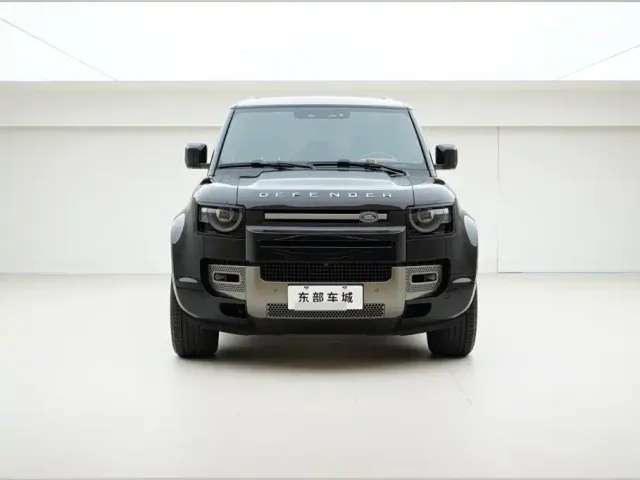 Land Rover Defender — Фото автомобиля 2