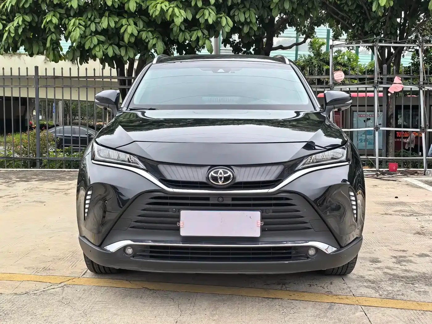 Toyota Lingfang HARRIER 2022 2.0L CVT 2WD Luxury Edition — Фото автомобиля 3