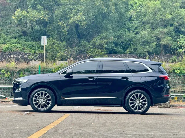 Buick Enclave — Фото автомобиля 4