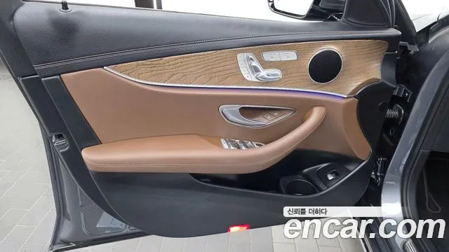Mercedes-Benz E-Class W213 — Фото автомобиля 13