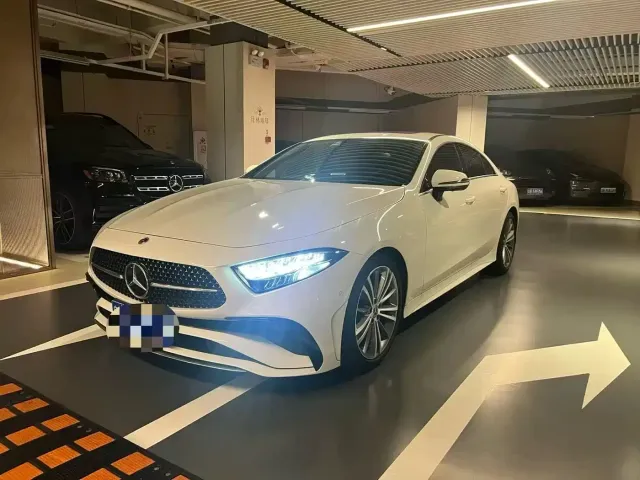 Фотография автомобиля — Mercedes-Benz CLS-Class