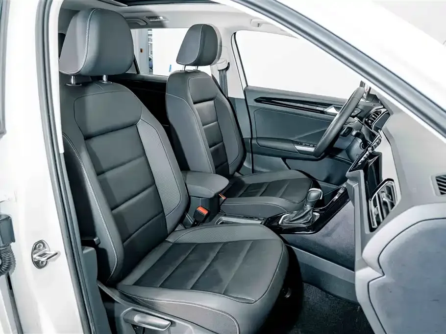 Volkswagen Volkswagen T-ROC 2021 Facelift 280TSI DSG 2WD Comfort Smart Connect Edition — Фото автомобиля 18