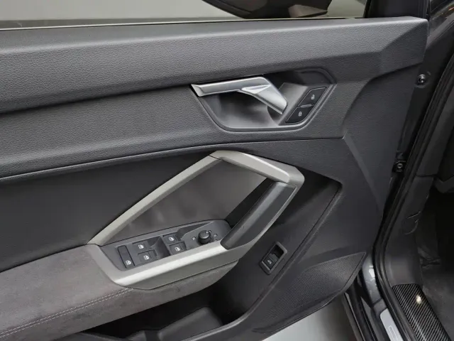Audi Q3 — Фото автомобиля 13