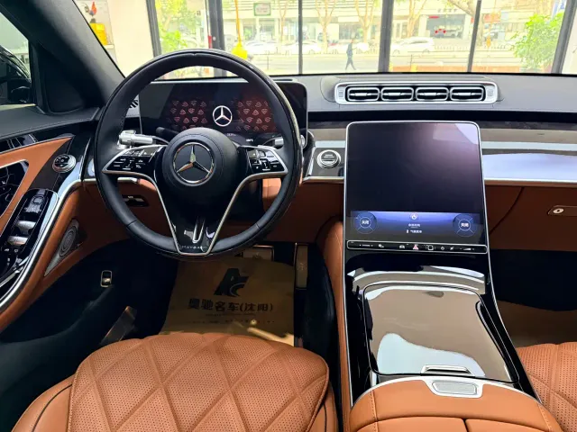 Mercedes-Benz Maybach S-Class — Фото автомобиля 14