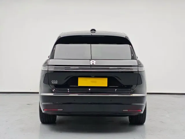 Nio ES8 — Фото автомобиля 6