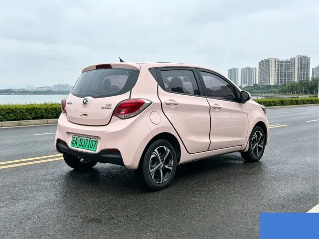 Changan Benben E-Star — Фото автомобиля 5