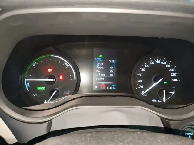 Toyota Granvia — Фото автомобиля 11