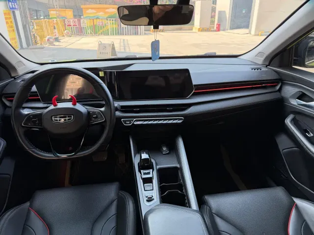 Geely Binrui — Фото автомобиля 8
