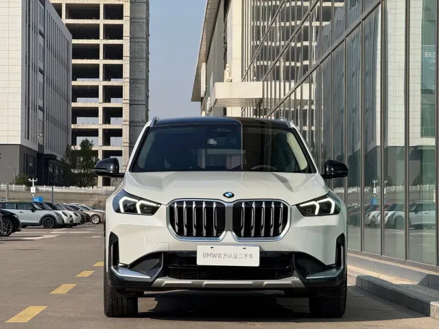 BMW X1 — Фото автомобиля 14