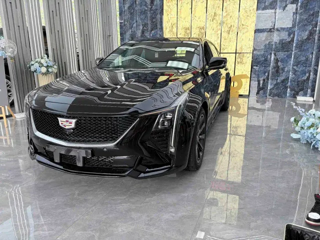 Фотография автомобиля — Cadillac CT5