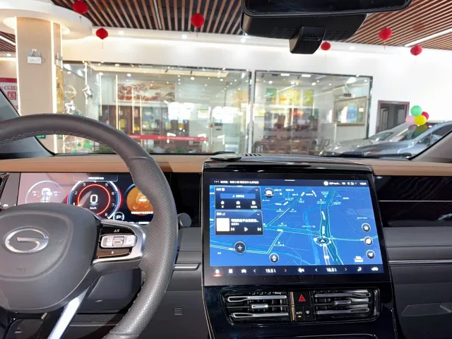 GAC Trumpchi M8 — Фото автомобиля 10