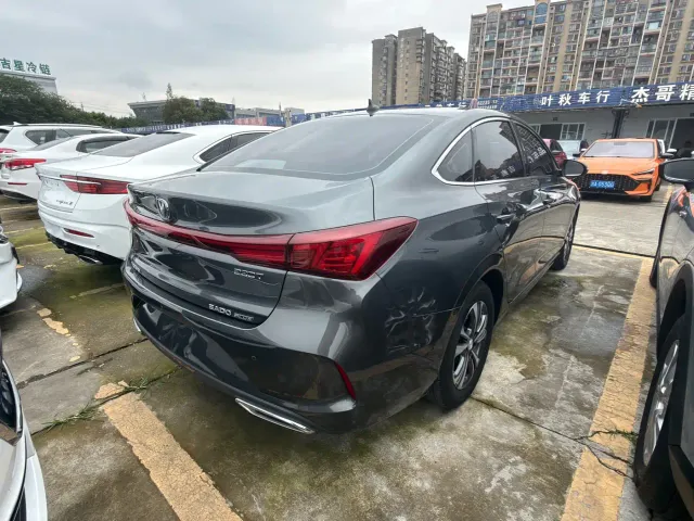 Changan Eado — Фото автомобиля 15