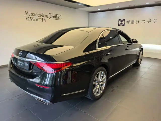 Mercedes-Benz S-Class — Фото автомобиля 5