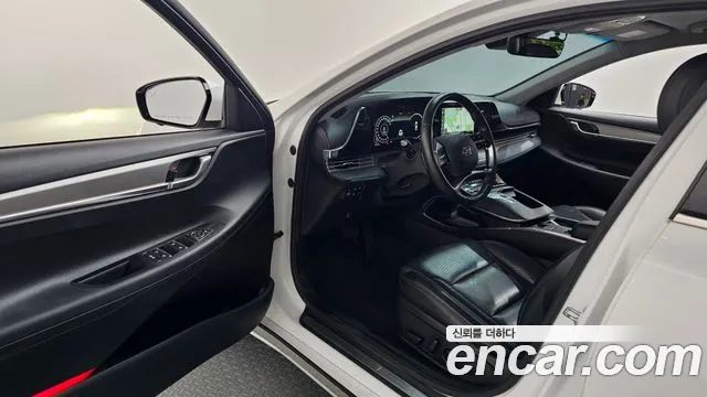 Hyundai Grandeur New — Фото автомобиля 15