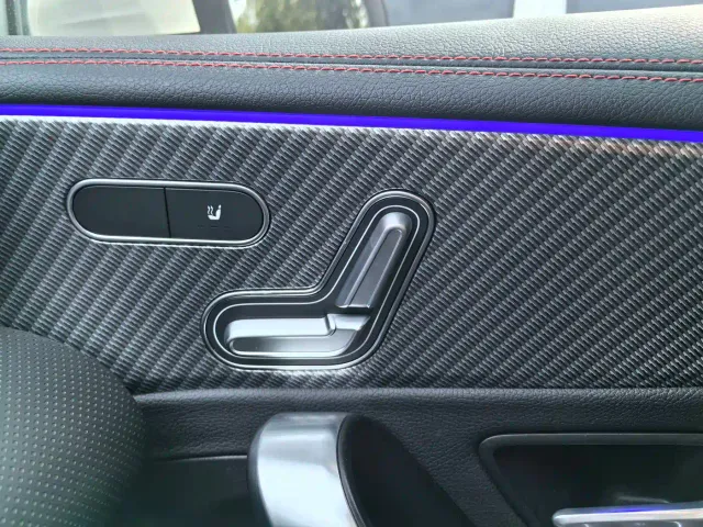 Mercedes-Benz A-Class — Фото автомобиля 11
