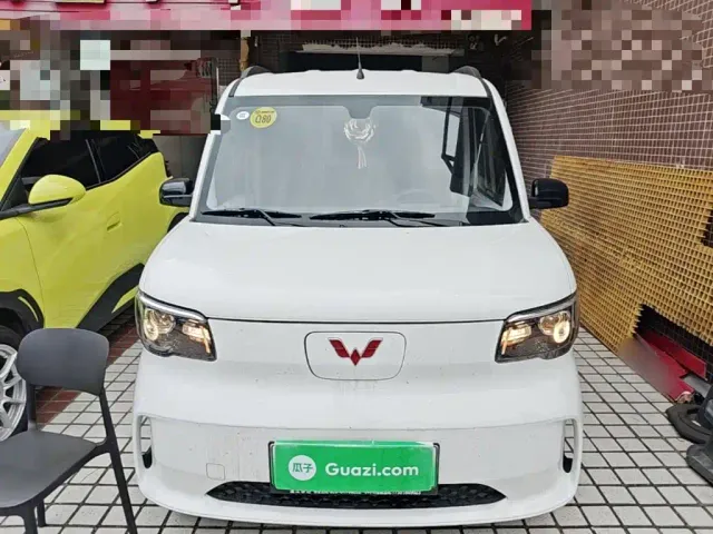 Wuling Zhiguang NEV — Фото автомобиля 2