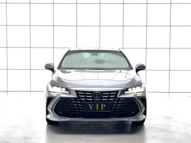 Toyota Avalon — Фото автомобиля 2