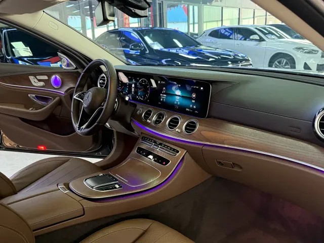 Mercedes-Benz E-Class — Фото автомобиля 10