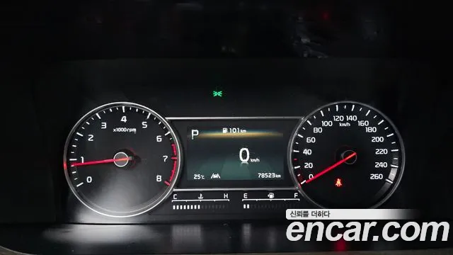 Kia Sorento Sorento 4-е поколение Бензин 2.5T 2WD — Фото автомобиля 8