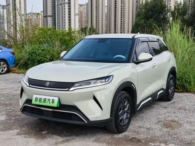 BYD Yuan UP 2025 Smart Drive Edition 401KM Leading Type — Фото автомобиля 3