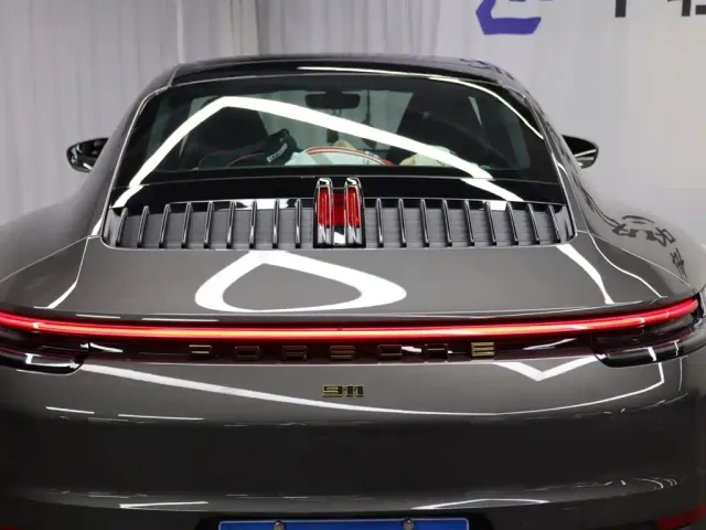 Porsche 911 — Фото автомобиля 28