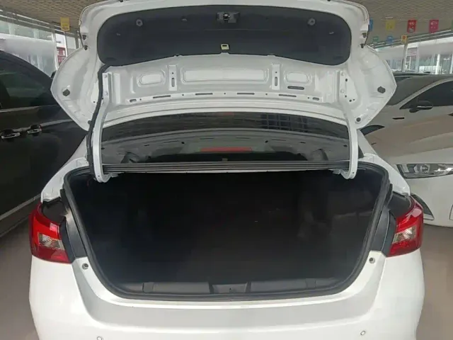 Chery Arrizo 5 2021 PRO 1.5L CVT Youth Edition — Фото автомобиля 18