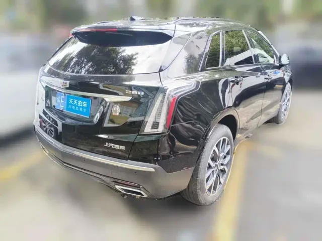 Cadillac XT5 — Фото автомобиля 2