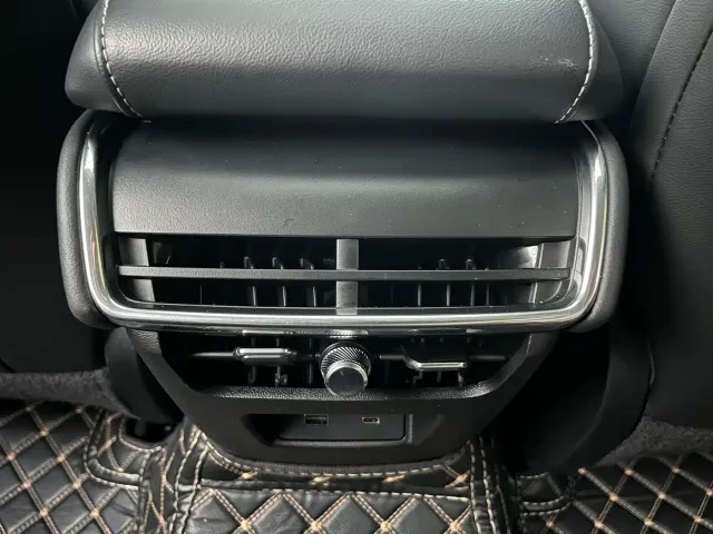 Ford Mondeo — Фото автомобиля 25