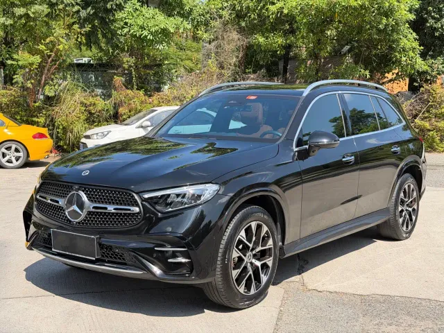 Фотография автомобиля — Mercedes-Benz GLC-Class