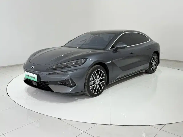 Denza Z9 — Фото автомобиля 21