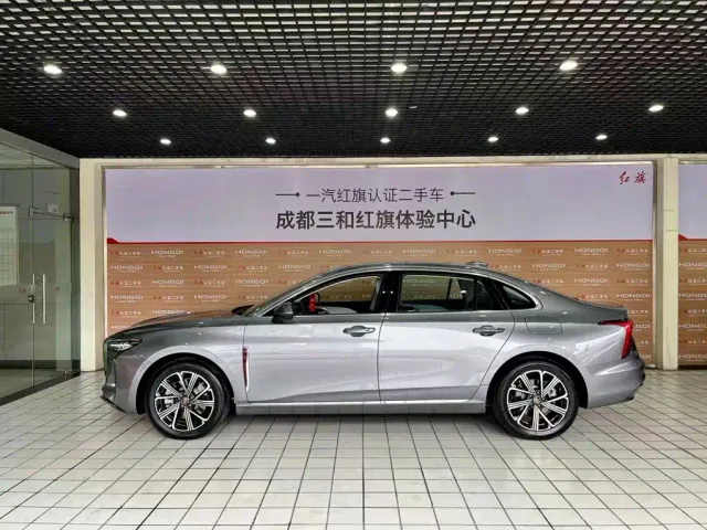 Hongqi H5 PHEV — Фото автомобиля 8