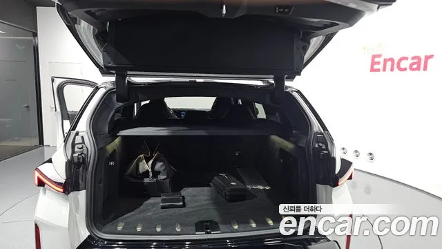 BMW XM — Фото автомобиля 30